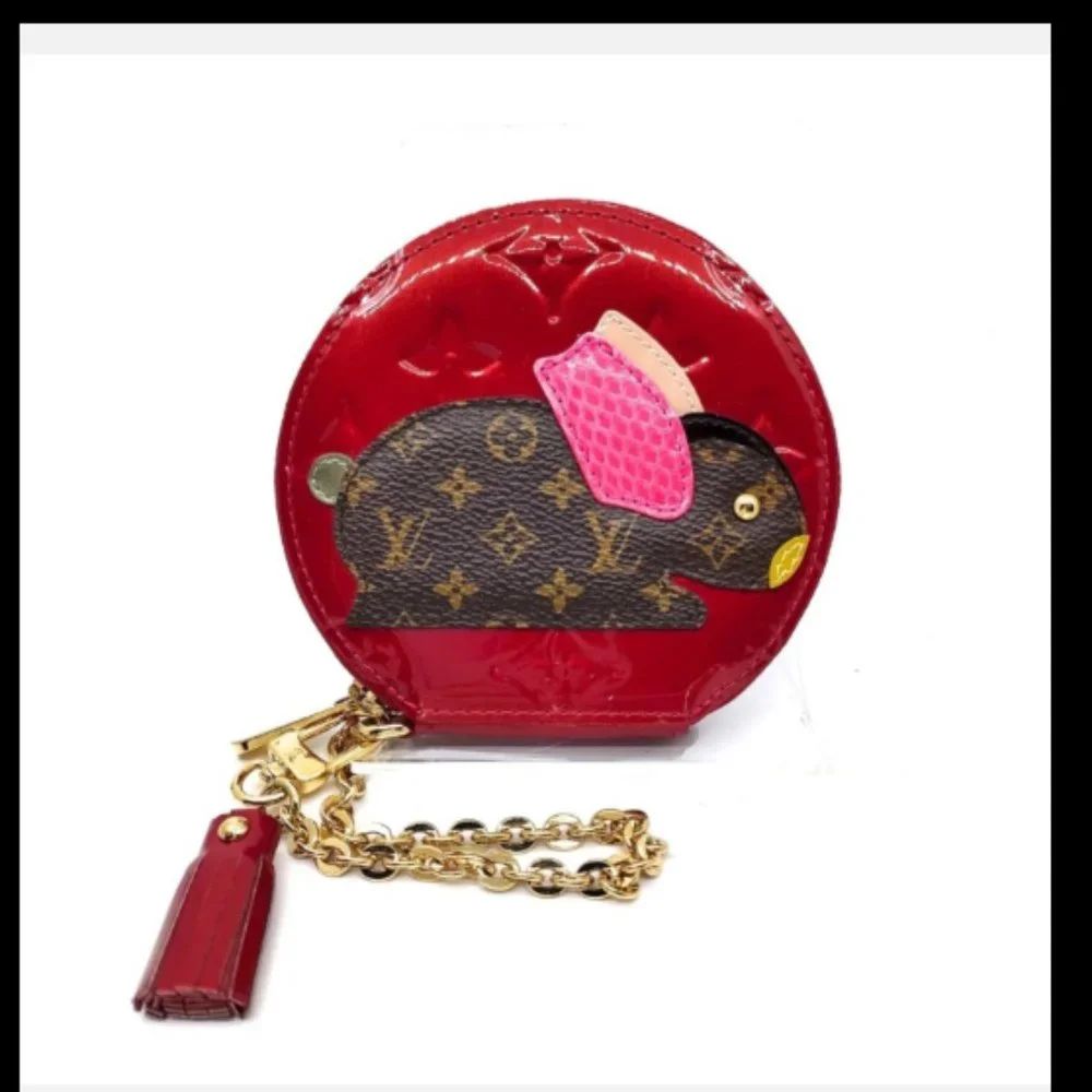 Louis Vuitton Round Coin Purse - Picture 1 of 8